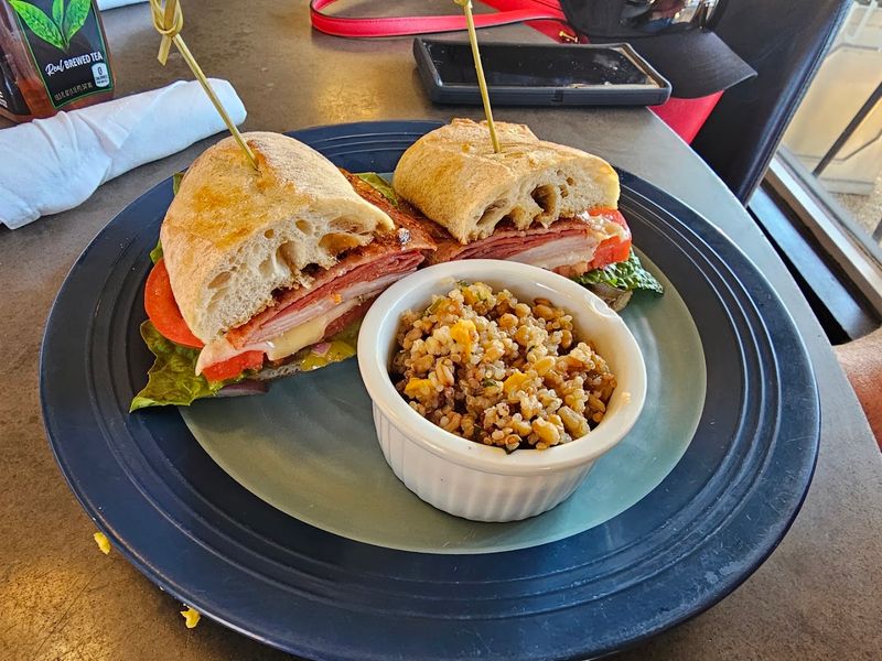 More than breakfast: marketplace and take-home charm