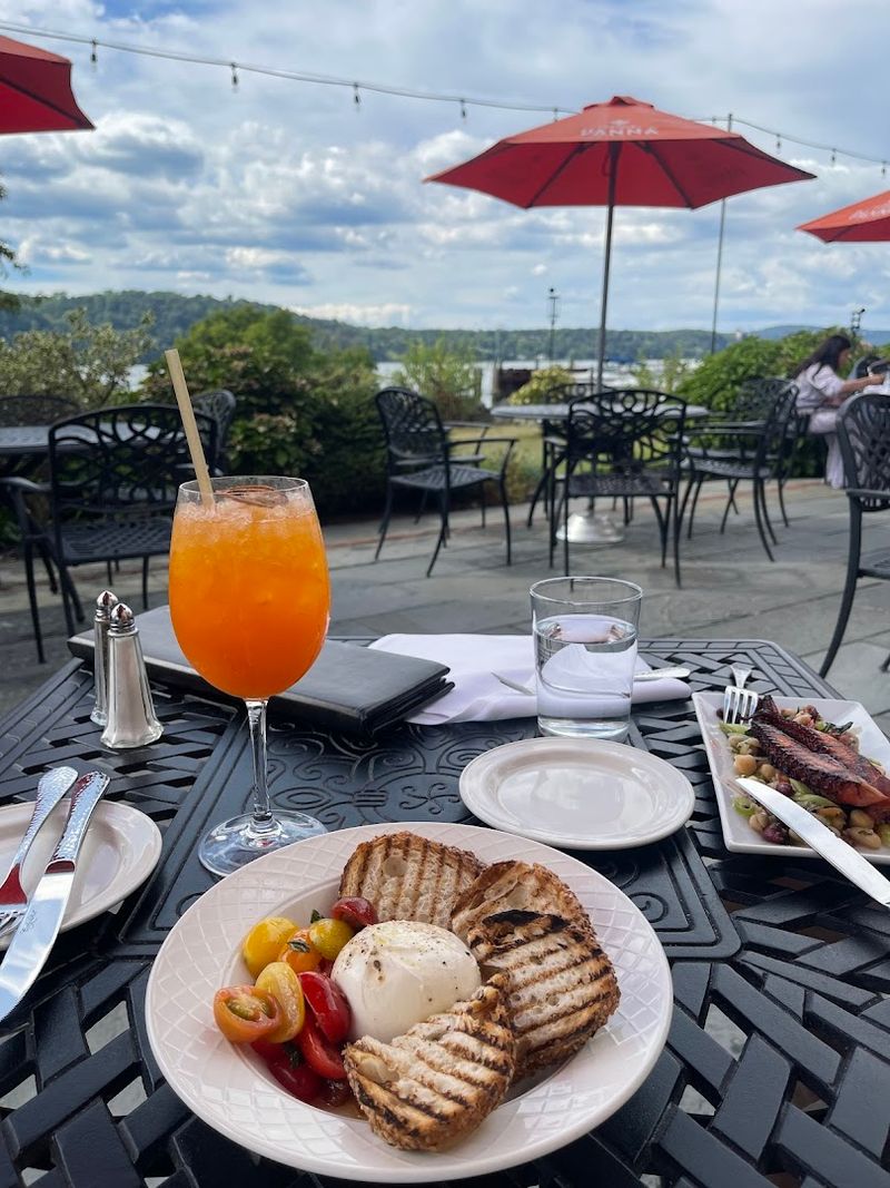 Harvest on Hudson &mdash; Hastings-on-Hudson