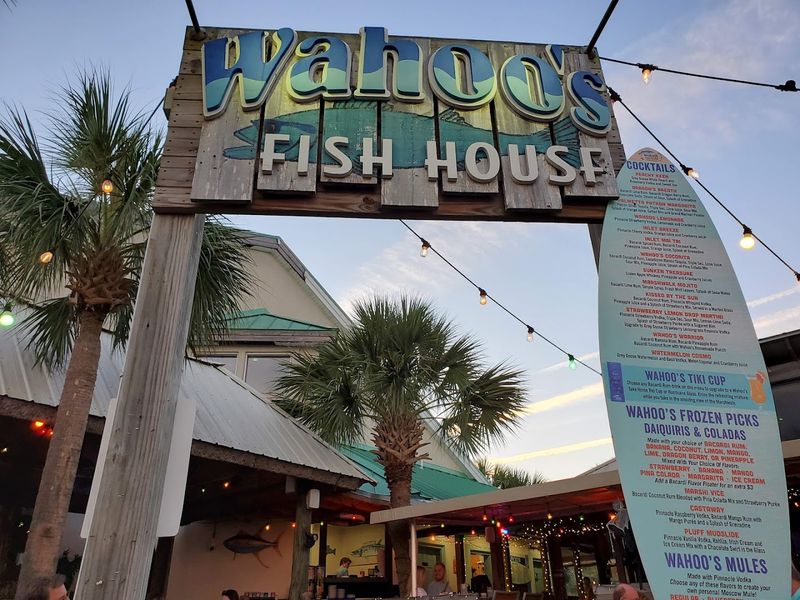 Wahoo's Fish House - Murrells Inlet, Georgetown County
