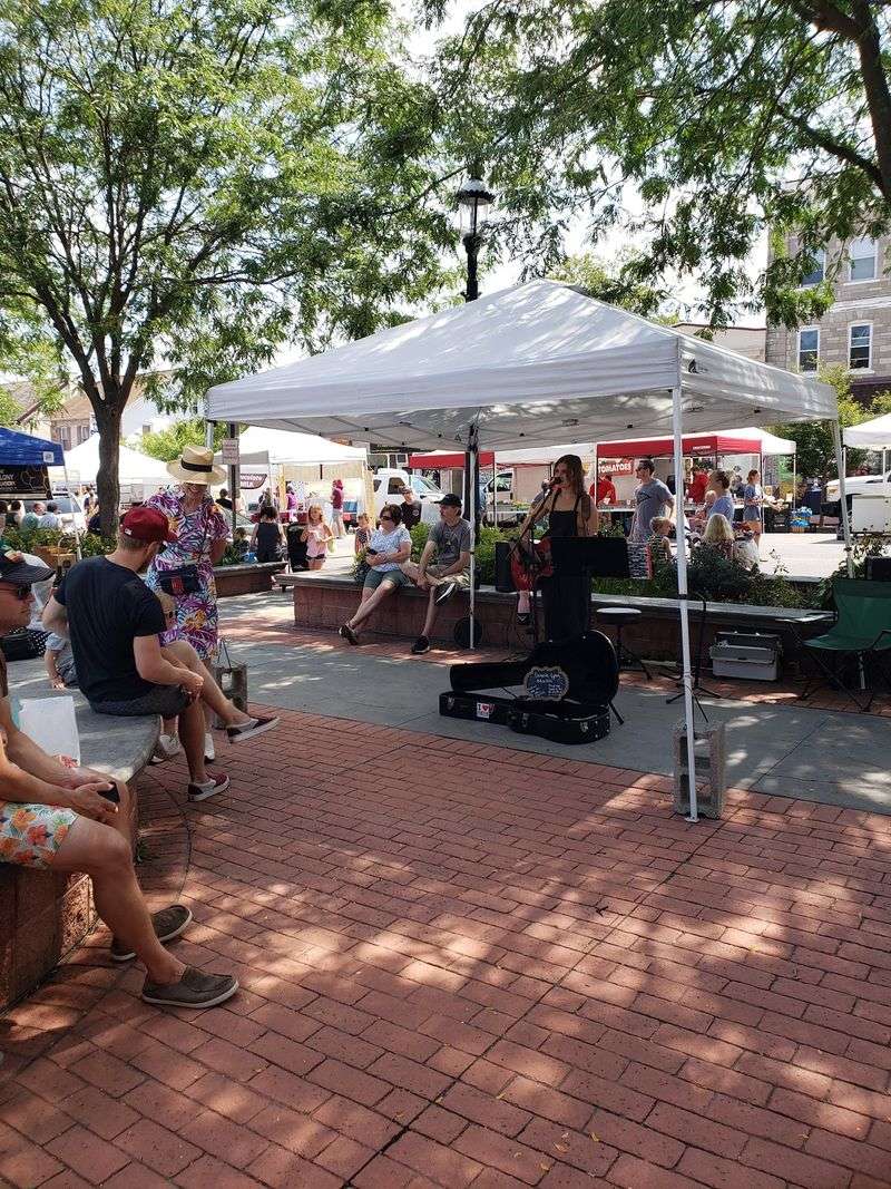 Emmaus Farmers' Market - Emmaus