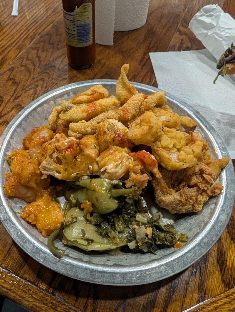 This Buffet Goes Well Beyond Basic Seafood