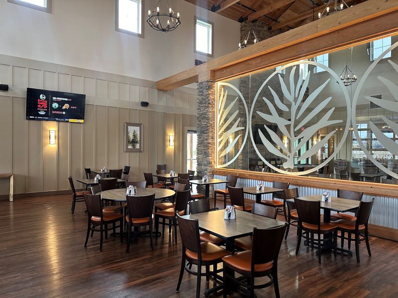 The Ambiance of Modern Steakhouse Elegance