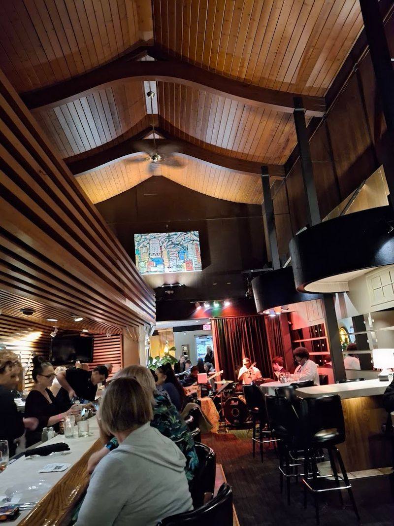 Live Music Adds to the Classic Evening Out