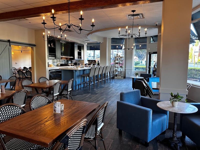 Simply Crepes – Oberlin Village, Raleigh