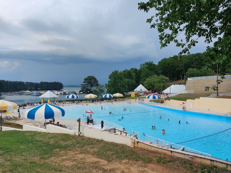 Fins Up Water Park - Buford