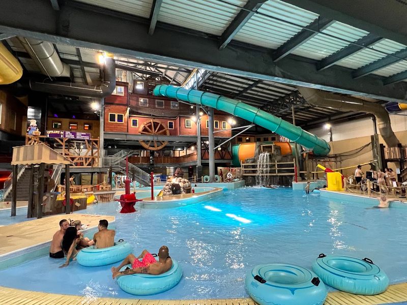 Gold Rush Waterpark at Double JJ Resort - Rothbury