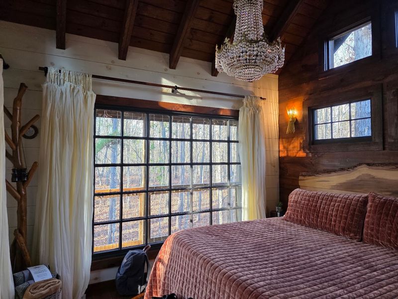 Bella Luna Treehouse - Come Sleep in the Trees