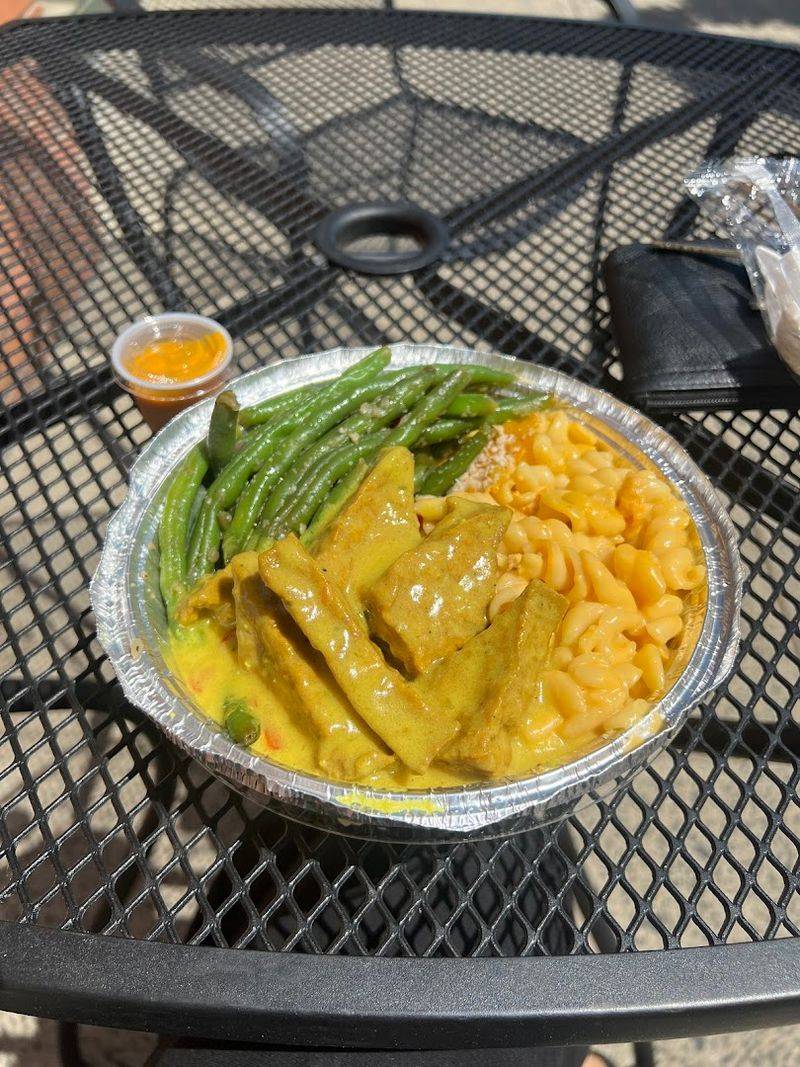 Ninth Square Market Too Caribbean Style (New Haven)