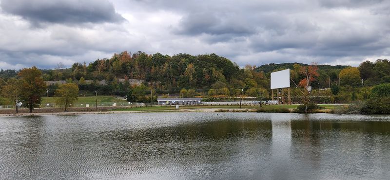 Knox Drive-In - Mount Vernon, Knox County