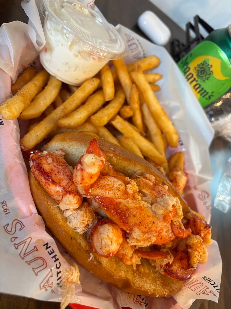 Braun Seafood Co. — Cutchogue