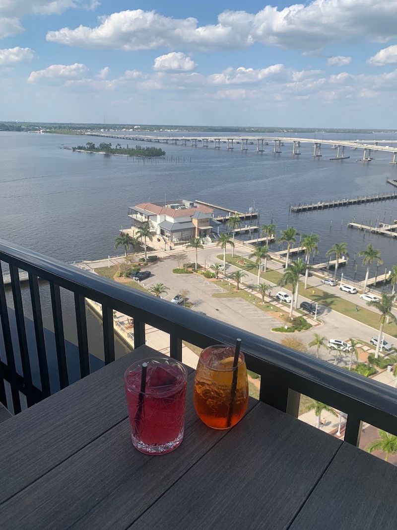 Beacon Social Drinkery &ndash; Fort Myers
