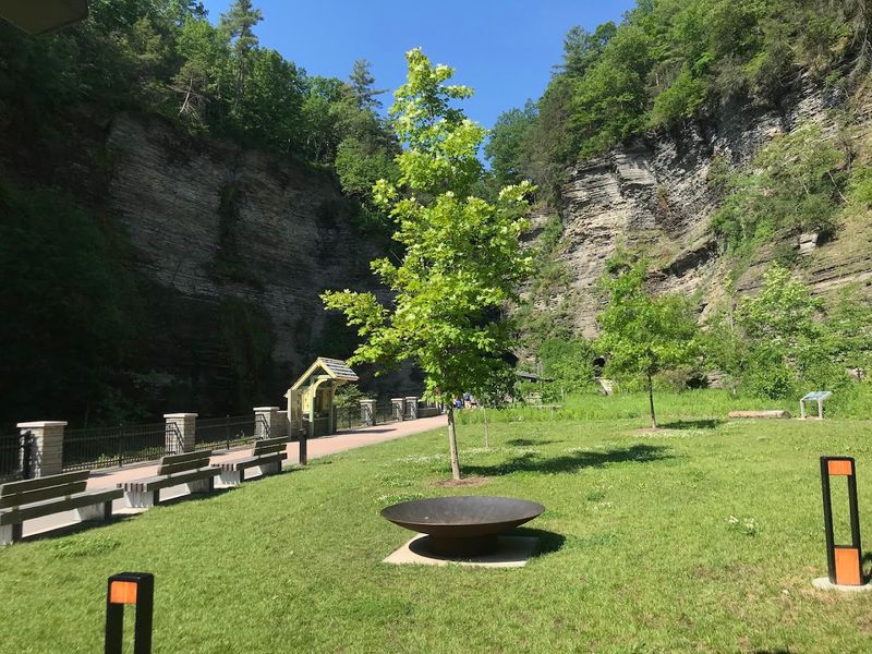 The Gorge Trail Experience