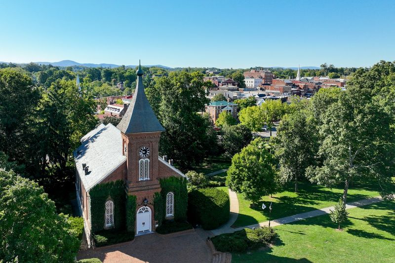 Lee Chapel and University Chapel Grounds