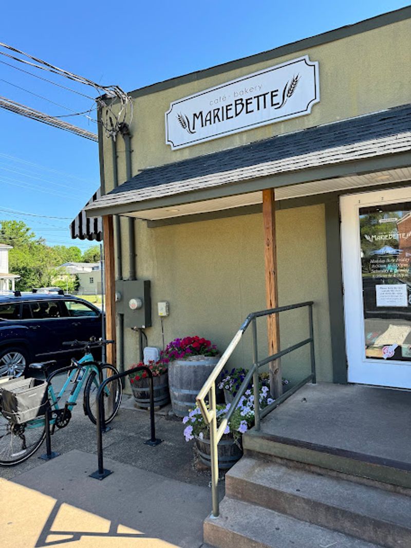 MarieBette Caf&eacute; & Bakery (Charlottesville)
