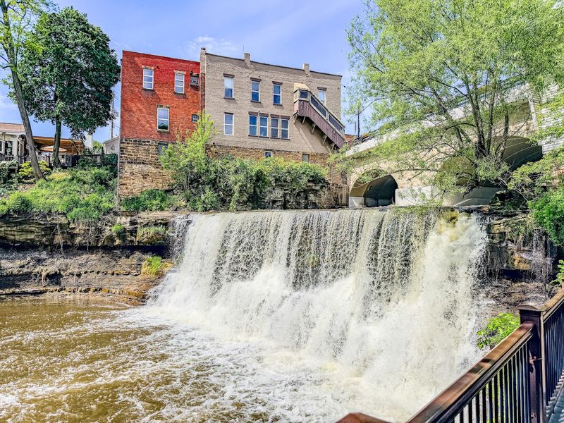 Chagrin Falls