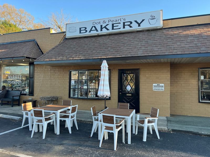 Dot & Pearls Bakery - High Point