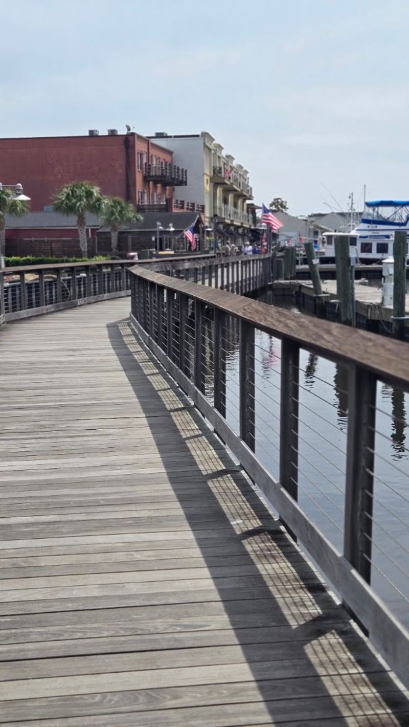 Georgetown Historic Waterfront (Georgetown)