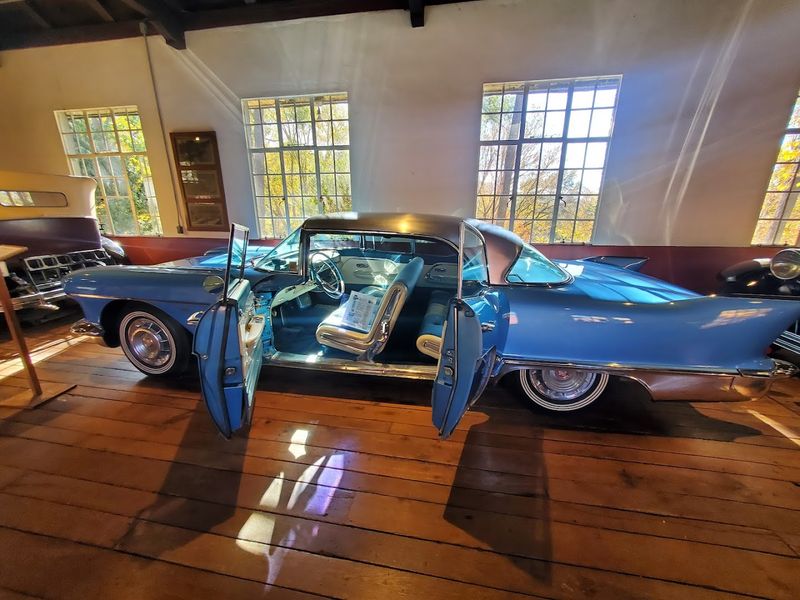 Estes-Winn Antique Car Museum