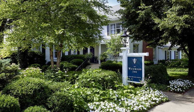 Wickwood Inn &ndash; Saugatuck