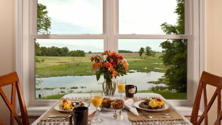 The 12 Michigan Bed And Breakfasts We&rsquo;d Book Again Without A Second Thought