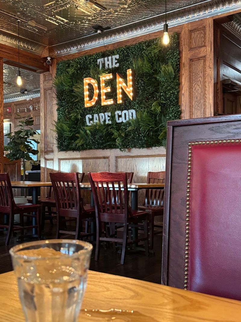 The Den Cape Cod - Dennis Port