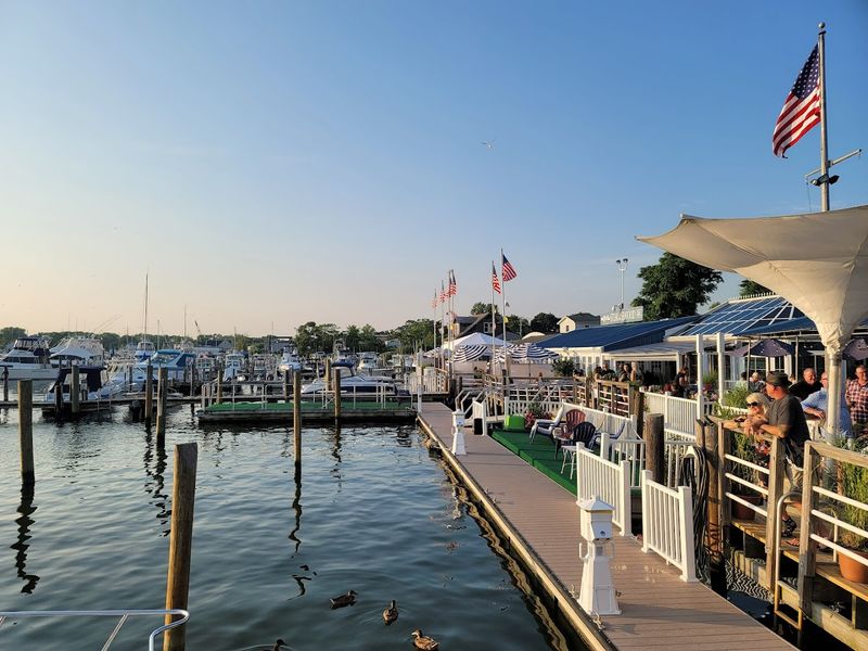 The Oar Steak & Seafood Grill - Patchogue