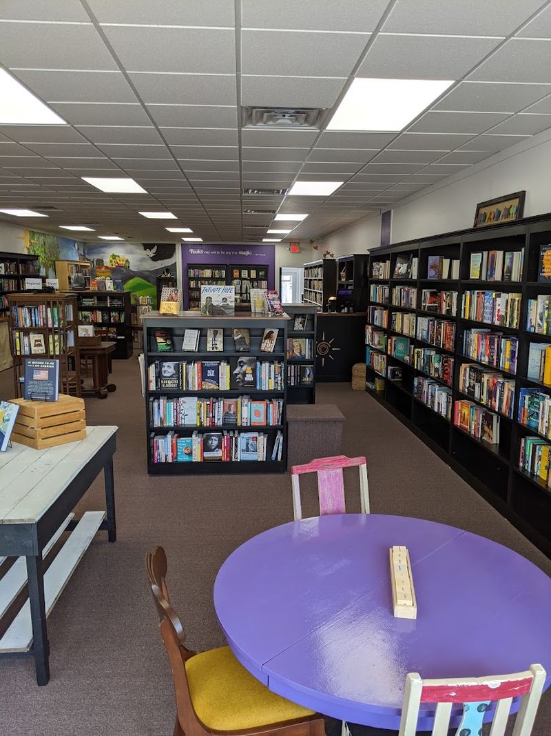 Ballyhoo Books & Brew