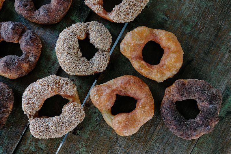 Hole Doughnuts, Asheville, Buncombe County