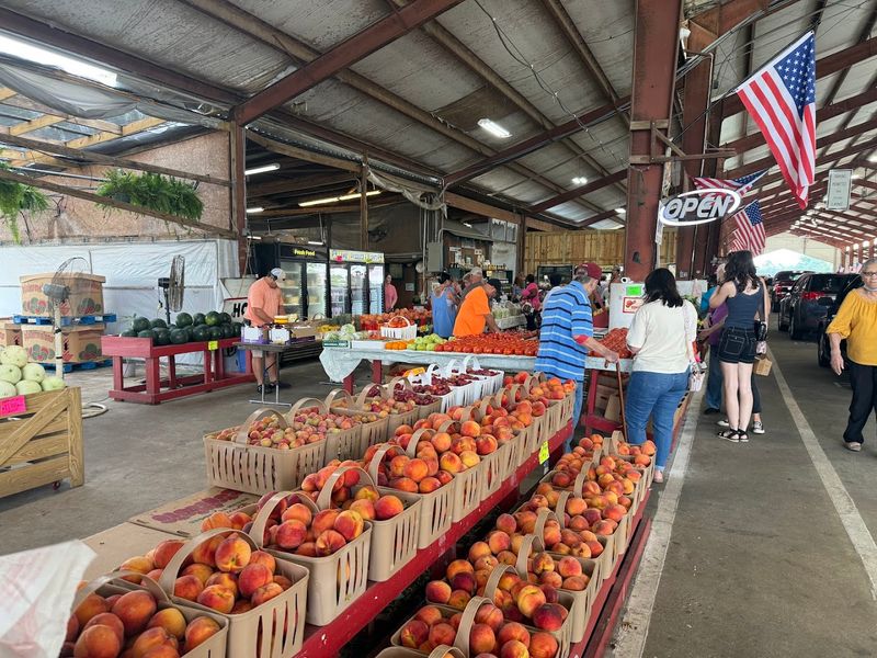 Pee Dee State Farmers Market - Florence, Florence County