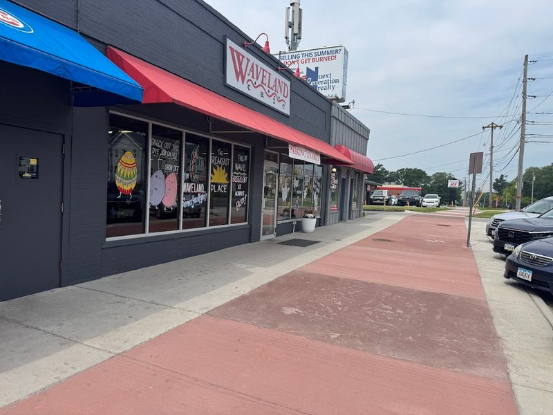 A Small Neighborhood Cafe With a Big Reputation