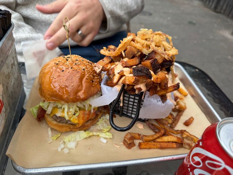 Windy City Burgers – Greenville