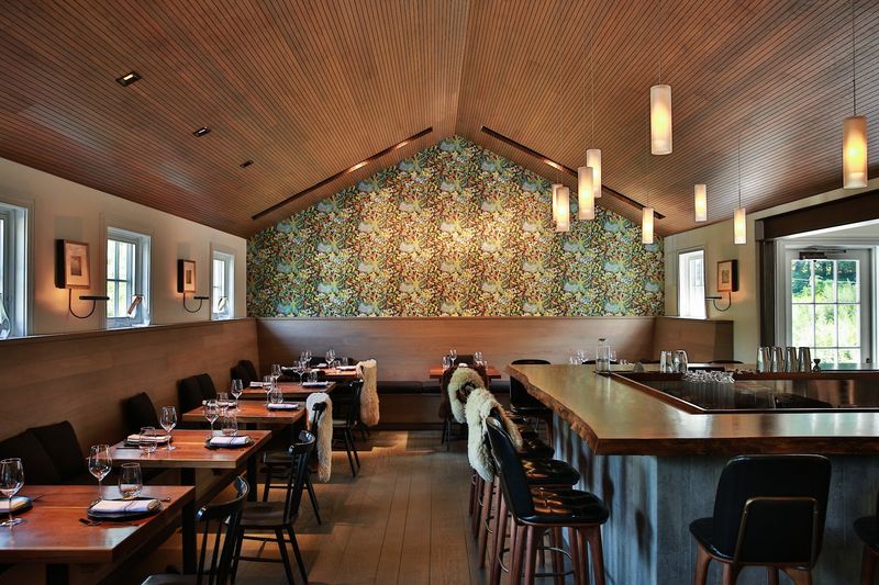 Community Table - Litchfield