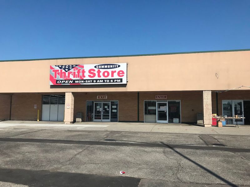 Red White & Blue Thrift Store (Clinton Township)