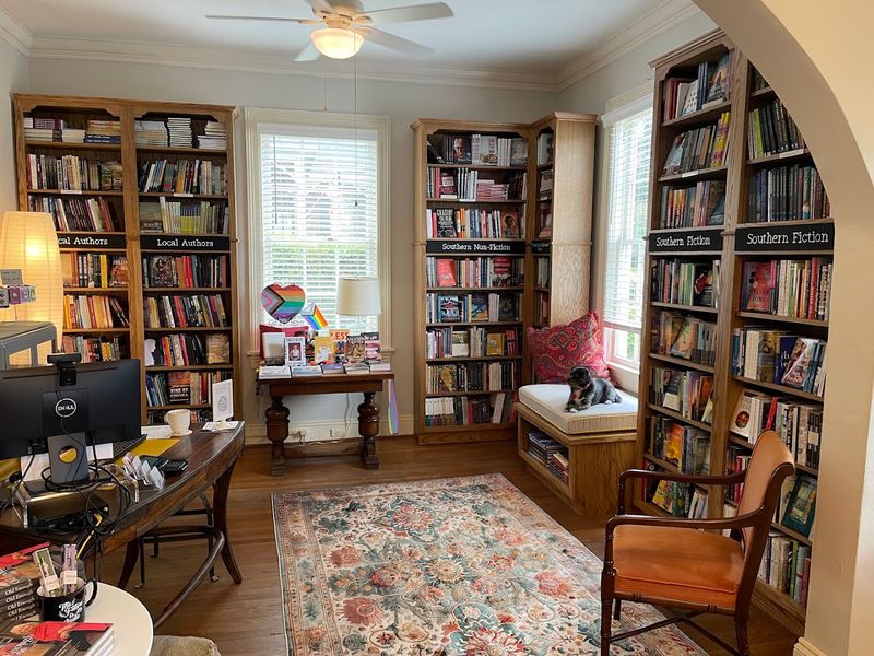 Ernest & Hadley Booksellers, Tuscumbia, Florence County