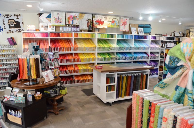 Off the Rails Quilting & Yarn Nook &mdash; Bondurant