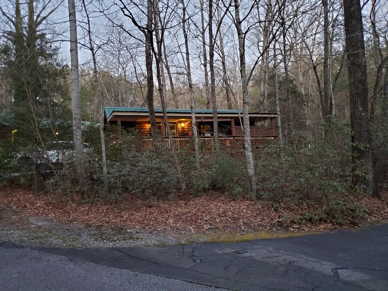Solitude Pointe Cabins and RV Park