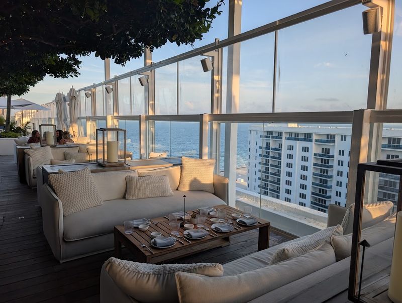Watr at the 1 Rooftop &ndash; Miami Beach