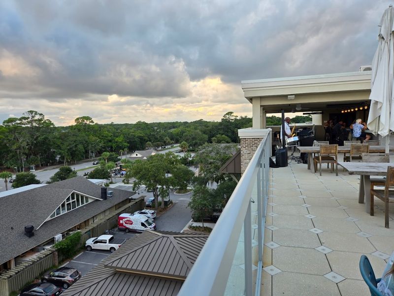 High Tide Rooftop Bar — Hilton Head Island