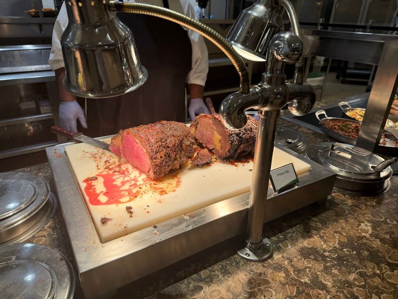 Why Fresh Harvest Stands Out Among Florida Buffets