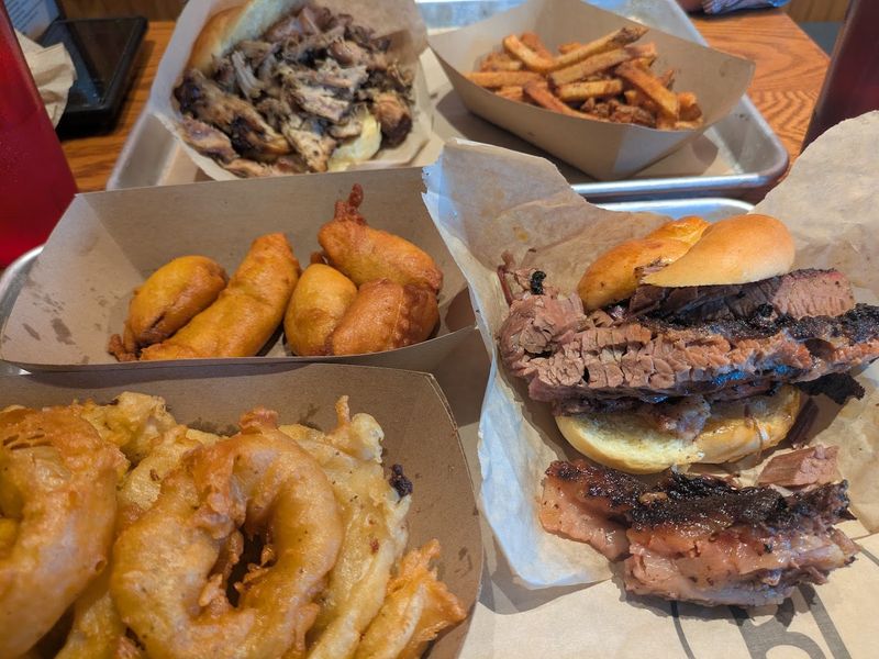 B.T.'s Smokehouse - Sturbridge