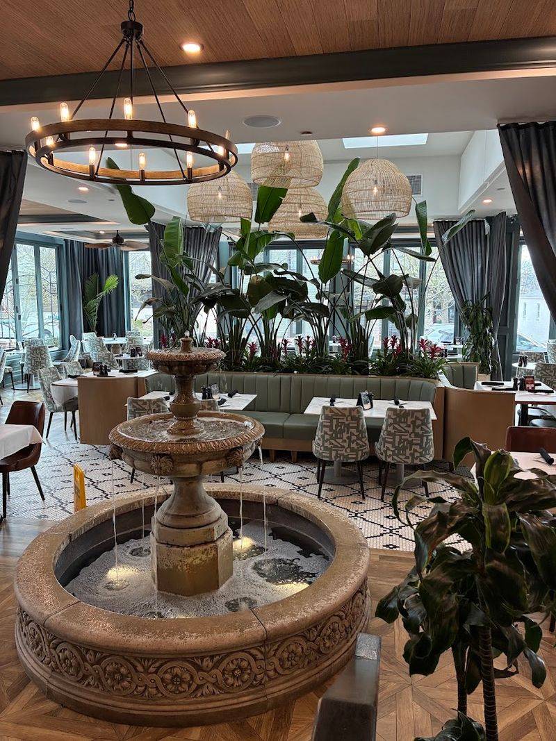 An Atmosphere That Feels Both Upscale and Easy