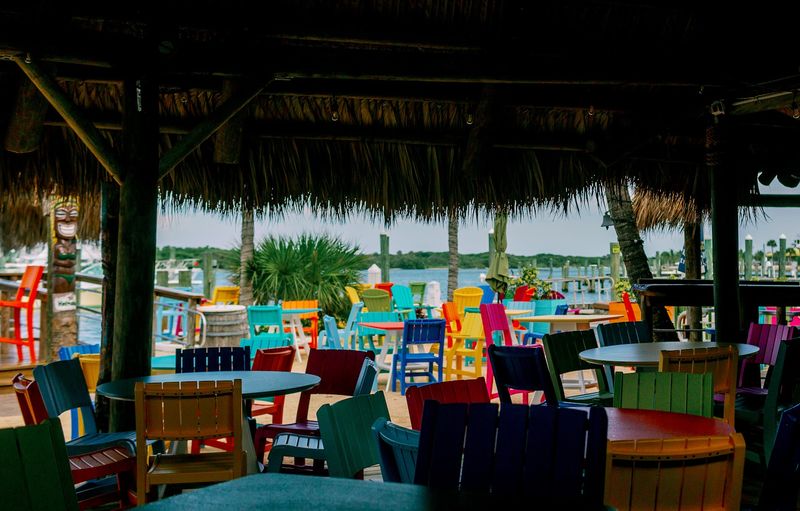 Tiki 52