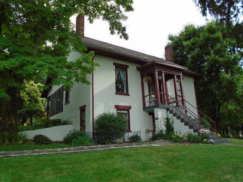 The Pines of Dresden Bed and Breakfast – Dresden