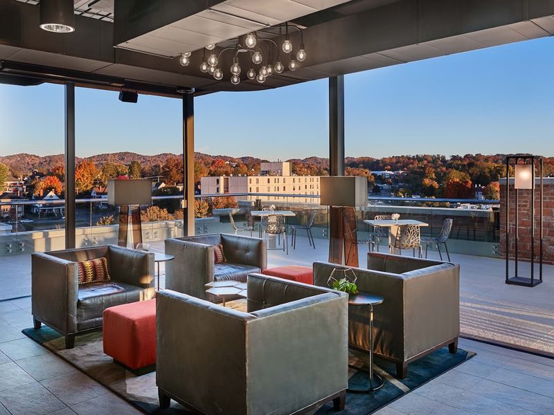 Lumac Rooftop Bar &ndash; Bristol
