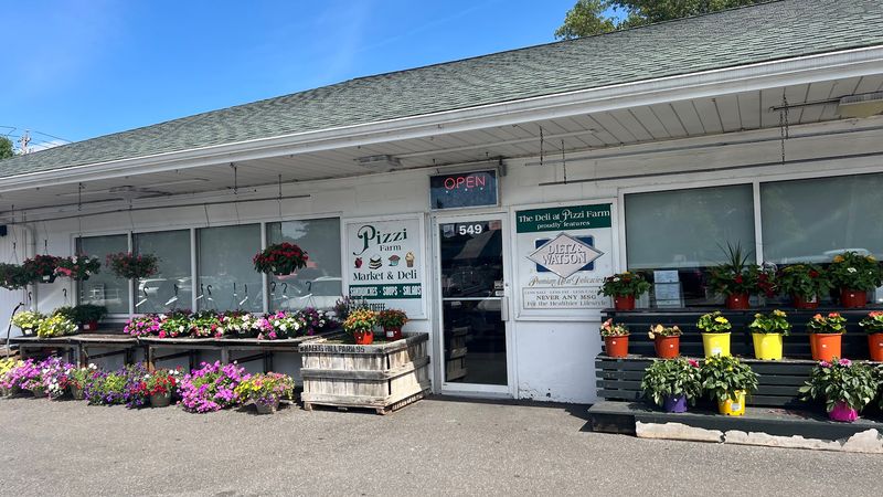 Pizzi Farm Market & Deli — Waltham