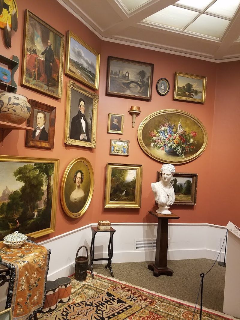 The Year-Round Art Galleries