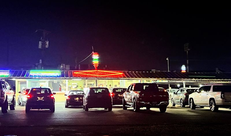Carhop service brings back the magic of old-school dining