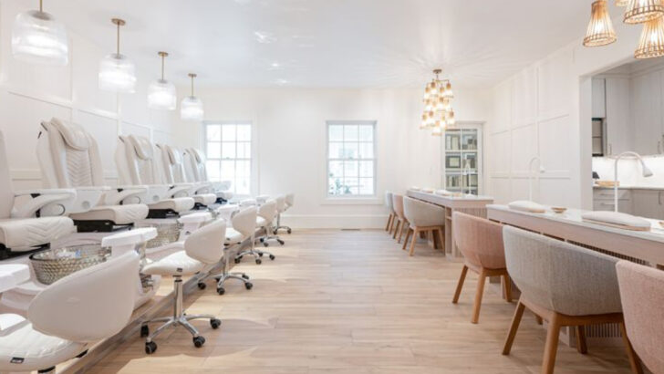 These 10 Connecticut Spas Made Us Feel Refreshed The Moment We Walked In