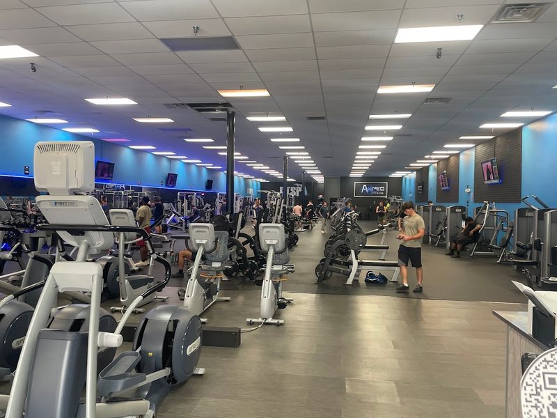 Amped Fitness &mdash; St. Petersburg