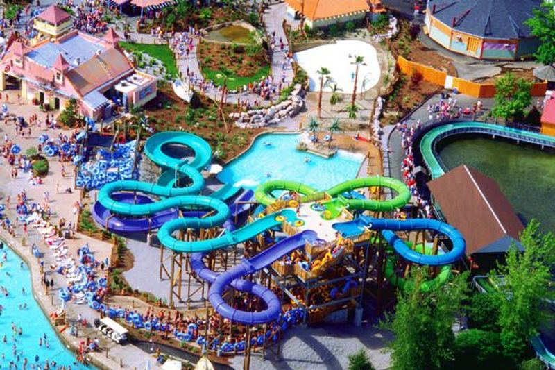 Six Flags Hurricane Harbor